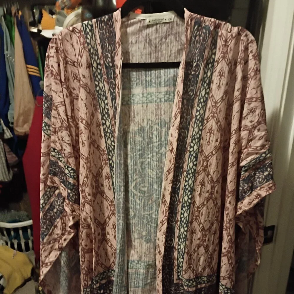 Kimono - Picture 1 of 1